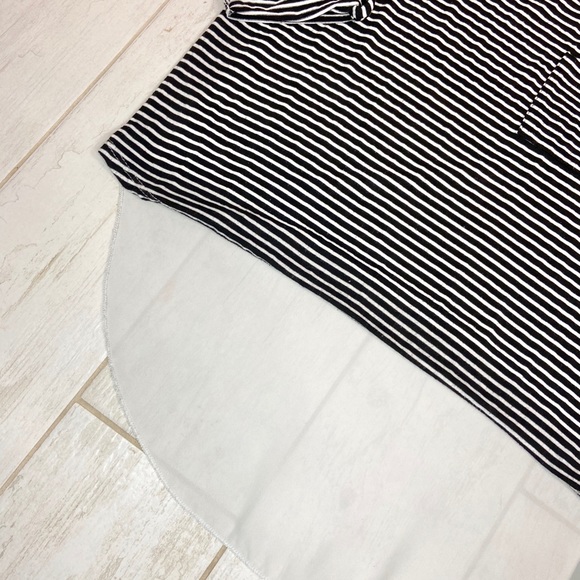 Suzy Shier Striped Blouse - Picture 3 of 4